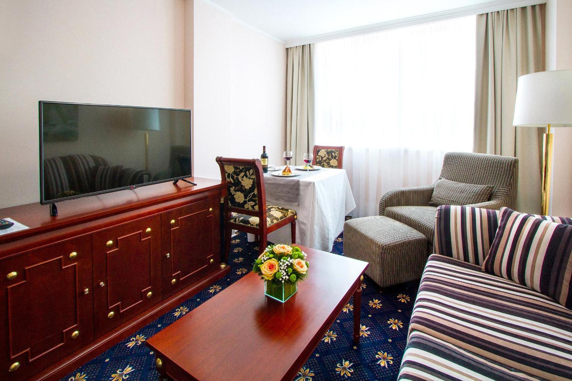 A Hoteli - Hotel Sloboda Sabac Room photo